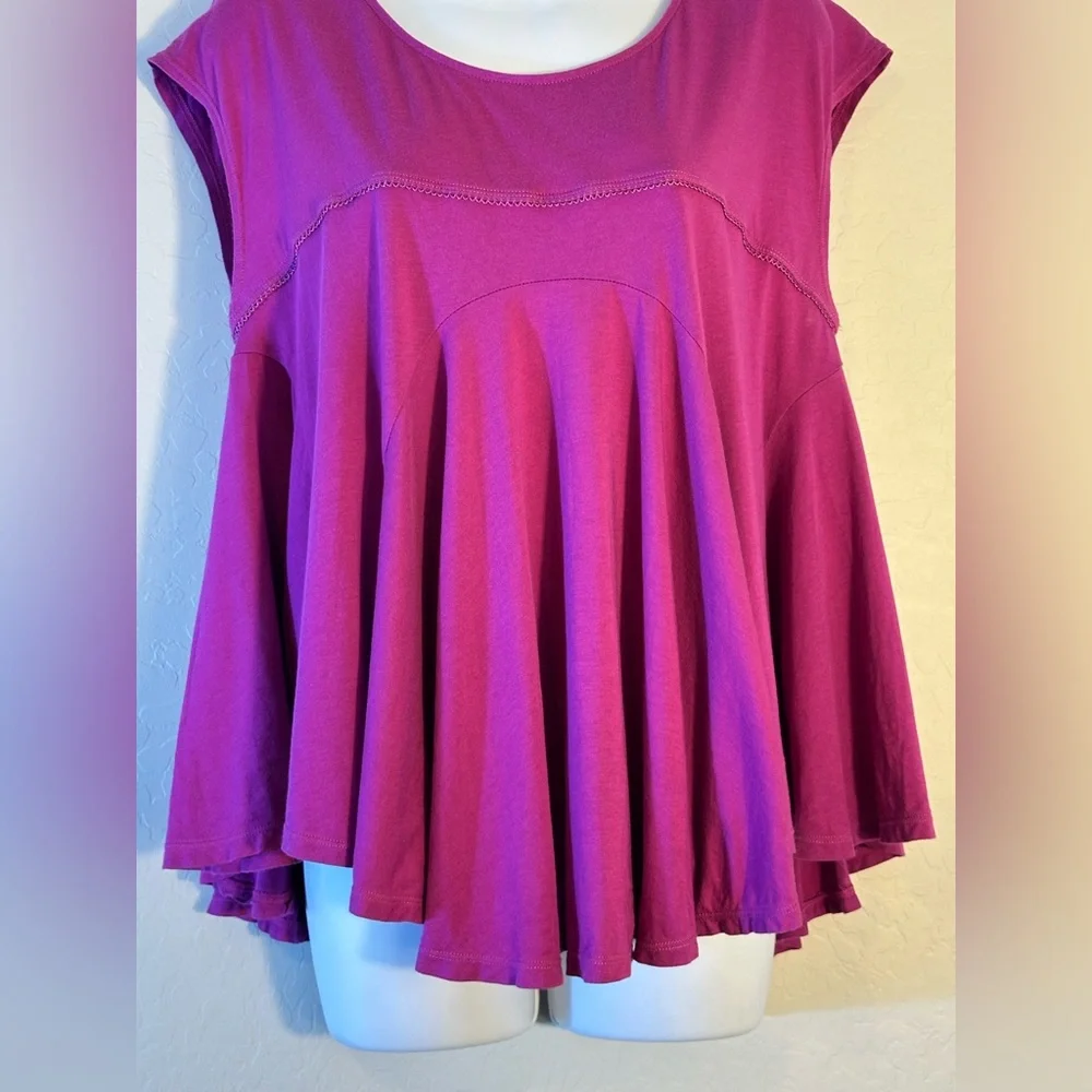 Free People Magenta Lace CutOut Flowy Bohemian Boxy‎ Tunic Top size Large New